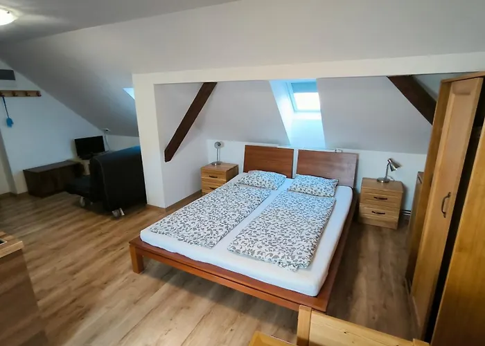 U Housku * Stráž nad Nežárkou